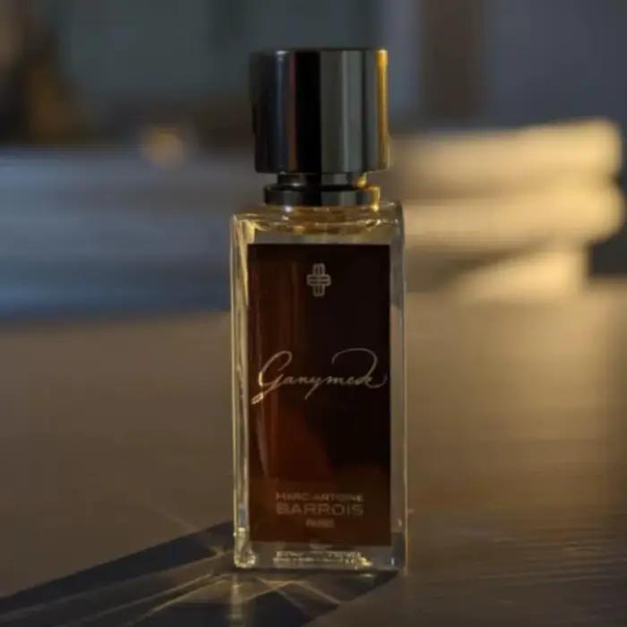 Parfum woody épicé unisexe