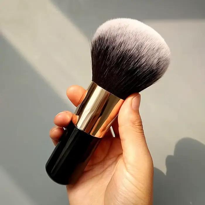 1 pièces pinceaux de maquillage de grande taille fond de teint poudre visage Blush brosse doux visage brosse grands cosmétiques fond de teint doux outils de maquillage