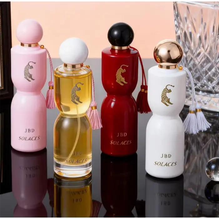 Parfum léopard de beauté arabe