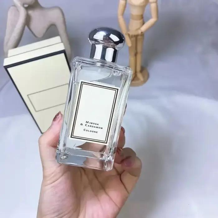Spray naturel de créateur pour femmes