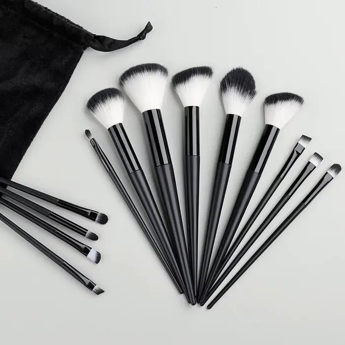 Ensemble de pinceaux de maquillage professionnels, 13 pièces, détails doux, Blush, surligneur, fond