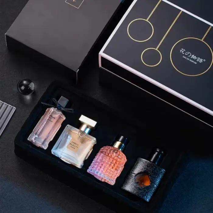 Coffret cadeau de parfum pour femme de 4 parfums floraux Woody longue durée 105 ml Collection