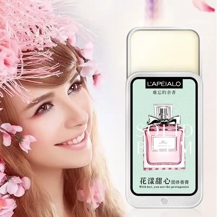 Baume solide parfumé aux phéromones pour femme