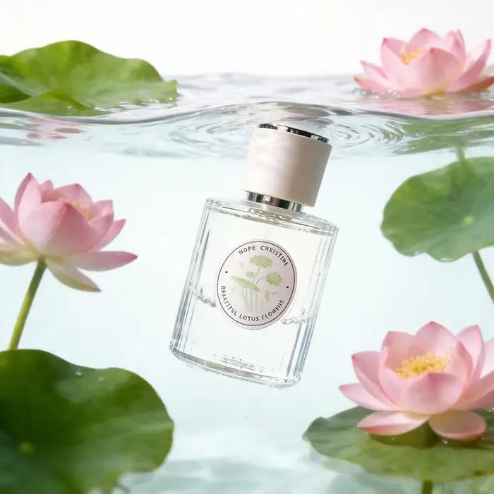 Parfum Lotus Frais, senteur florale-boisée longue durée avec l'arôme de la sérénité orientale