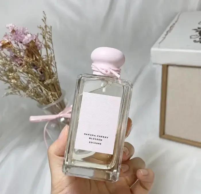 Parfum pour femmes 100 ml