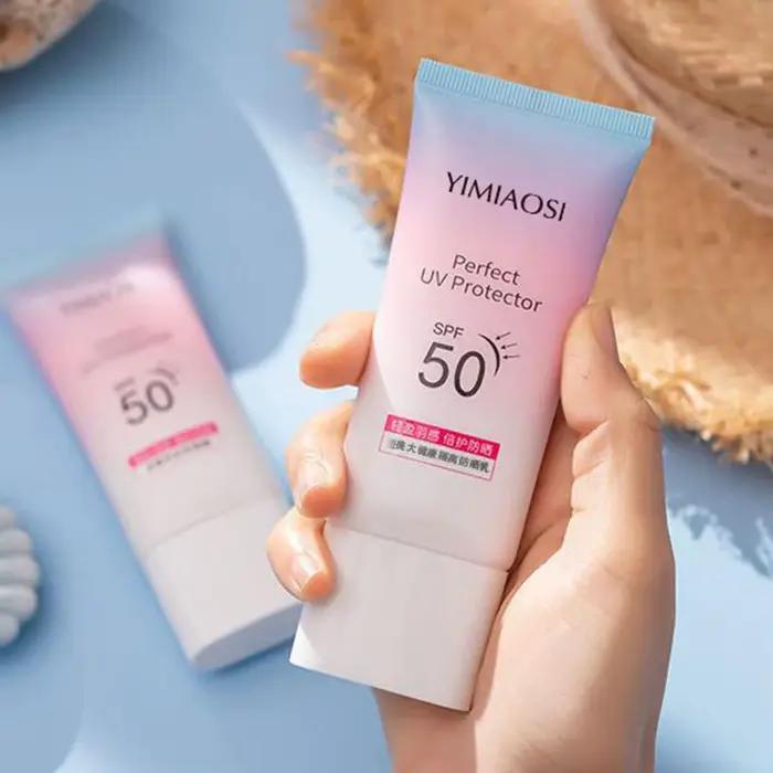 Crème solaire quotidienne SPF 50 + Protection UV
