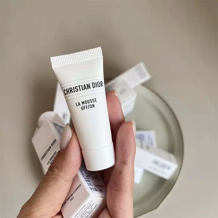Christian Dior La Mousse Nettoyant Moussant Lys Blanc Niacinamide Moussant 5ml Format Mini Voyage Raffinant Adoucissant Apaisant
