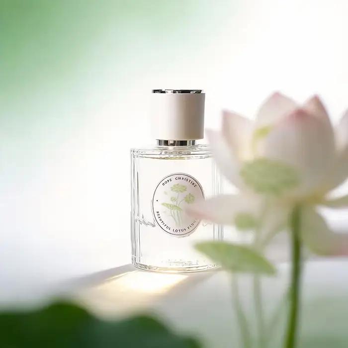Parfum Lotus Frais, senteur florale-boisée longue durée avec l'arôme de la sérénité orientale