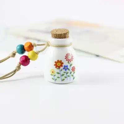 Colliers classiques en céramique pour femmes, bouteille de parfum mignonne, cadeau fait main, bricol