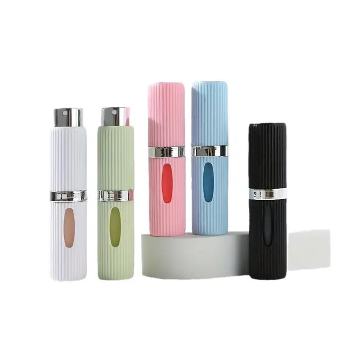 Bouteille de parfum remplie de fond rotatif de 8ml
