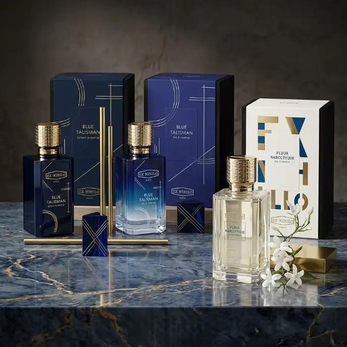Eau de Parfum — BLUE TALISMAN pour Homme. La route s'attarde, mais l'âme a déjà voyagé loin. Ex Nihilo — du néant