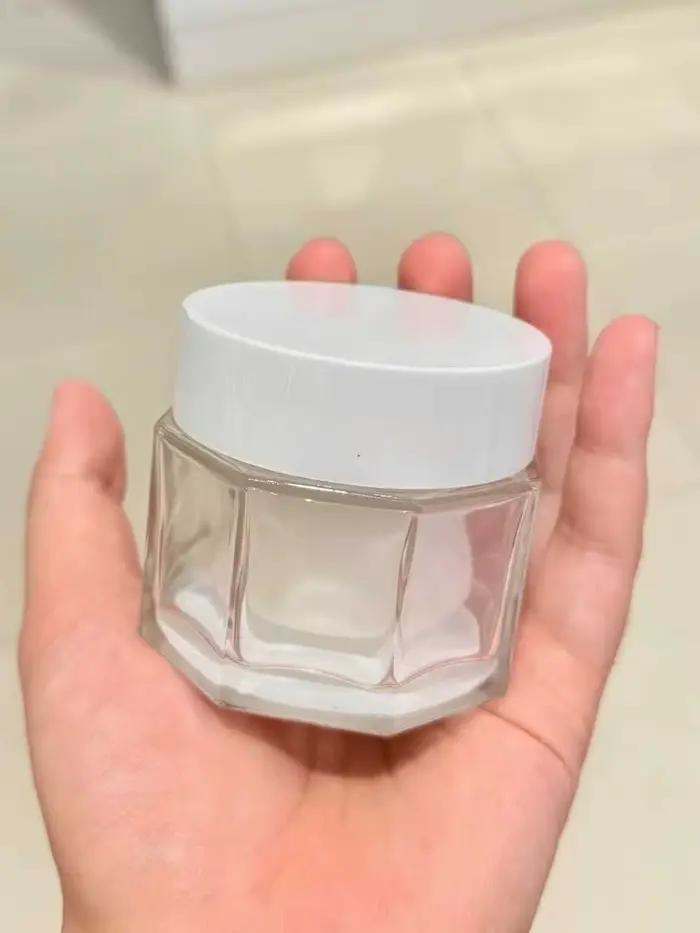 Crème magique HOT MAGIC pour le soin de la peau du visage