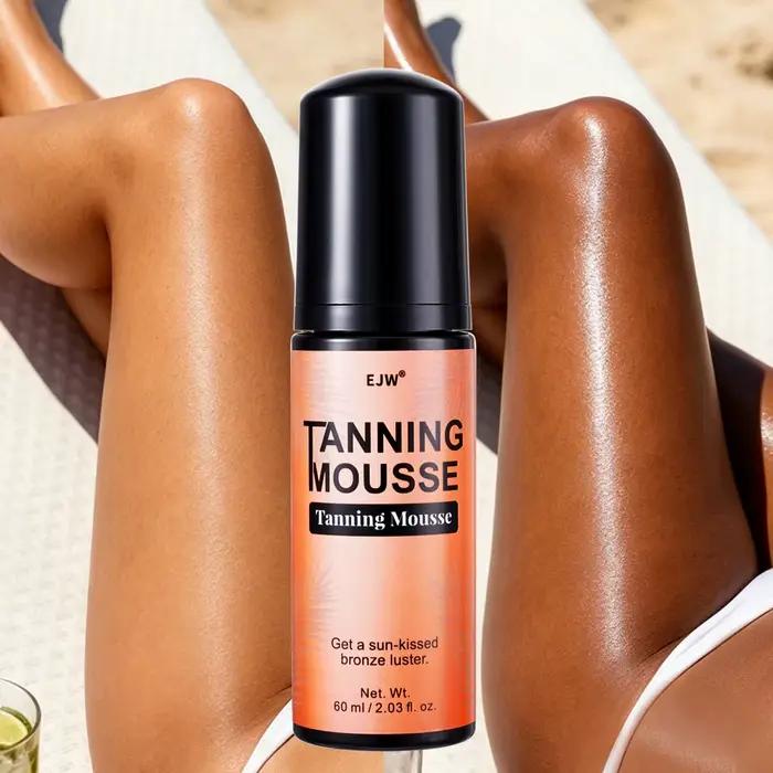 Mousse bronzante - Hydrate et illumine uniformément et efficacement