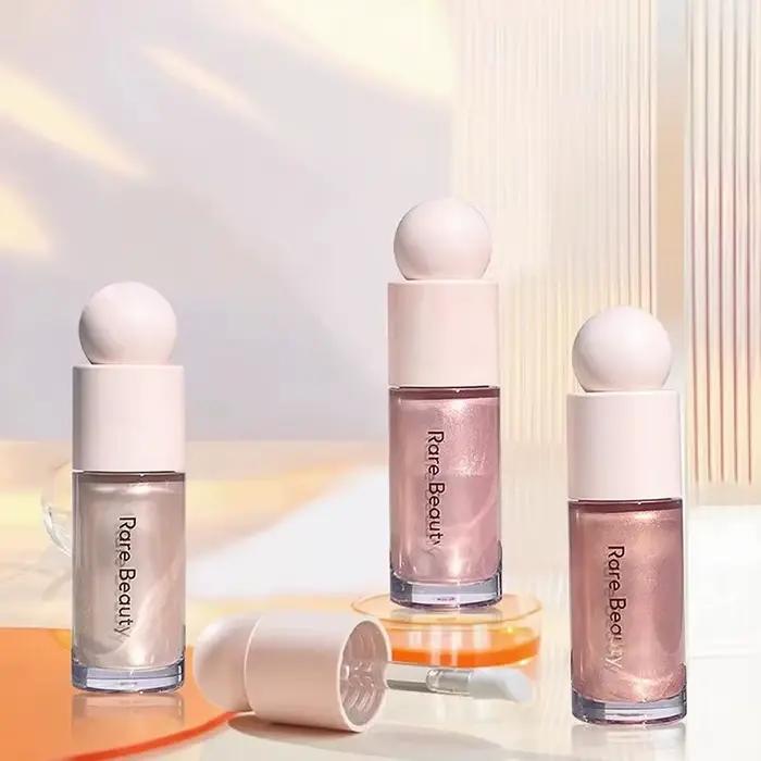 Rare Beauty Liquid Blush avec un éclat naturel et un stick bronzant en bronze