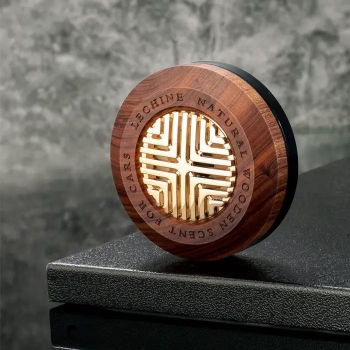 Diffuseur de parfum pour voiture en bois et métal, design simple et luxueux, parfum de voiture vintage, bonne odeur, ornement de voiture, fragrance