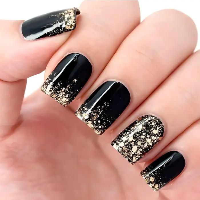Faux ongles carrés courts en forme de cercueil