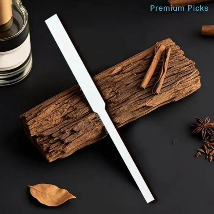 100 feuilles de papier testeur de parfum hautement absorbant, jetables et professionnels, pour tester des échantillons de parfum.