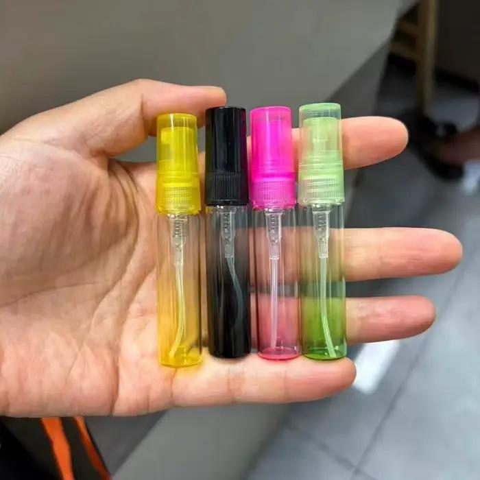 Flacon de parfum vide coloré 5ml pour échantillons de parfum rechargeables format voyage verre mince occassions spéciales pour femmes
