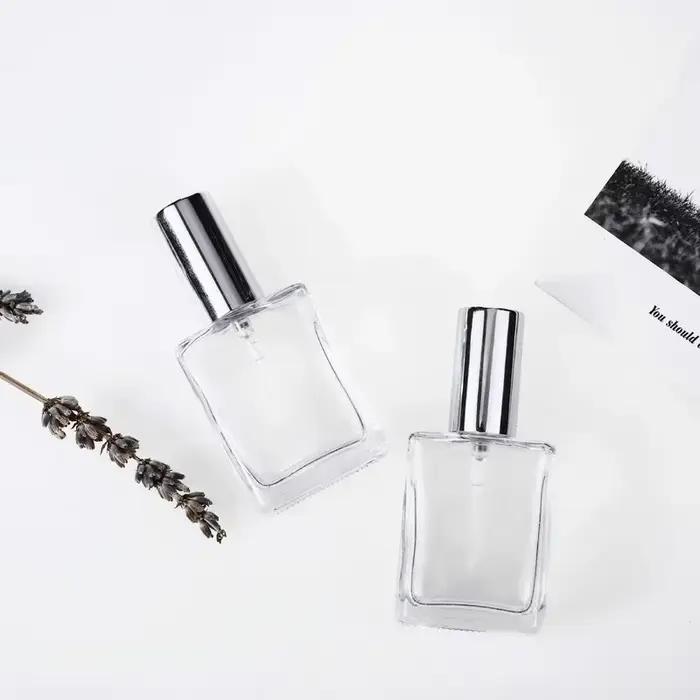 Flacon pulvérisateur plat carré vide pour le maquillage