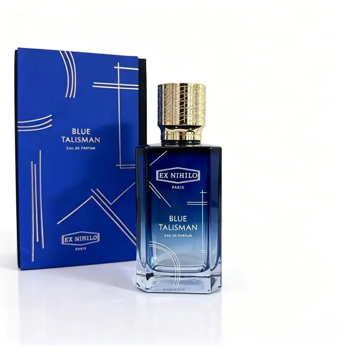Ex Nihilo propose un parfum boisé pour homme, Blue Talisman, et un parfum pour femme, Fleur Narcotique