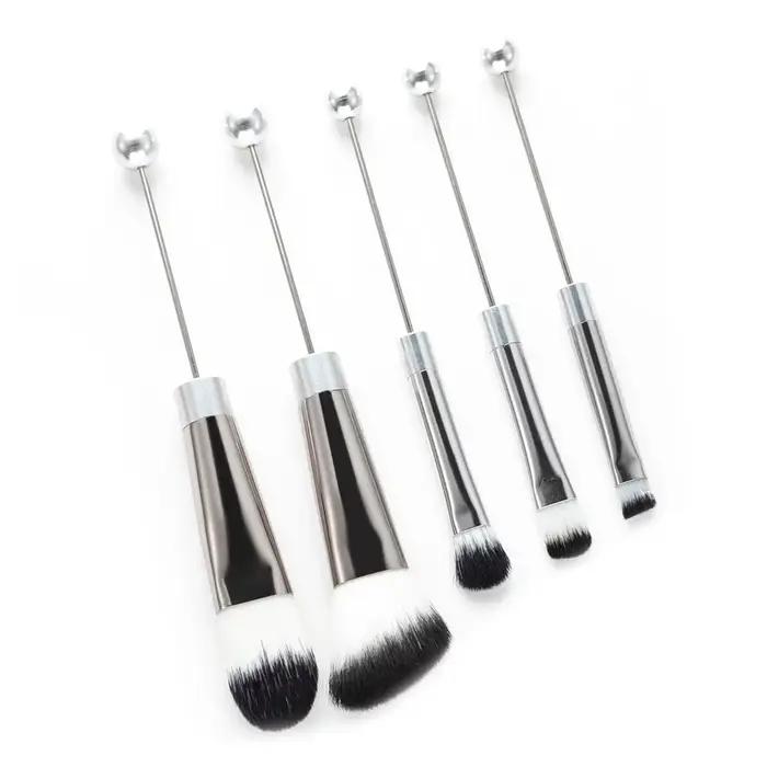 Pinceaux de maquillage perlables bricolage