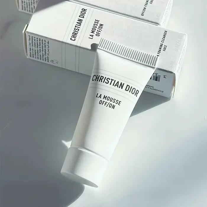 Christian Dior La Mousse Nettoyant Moussant Lys Blanc Niacinamide Moussant 5ml Format Mini Voyage Raffinant Adoucissant Apaisant