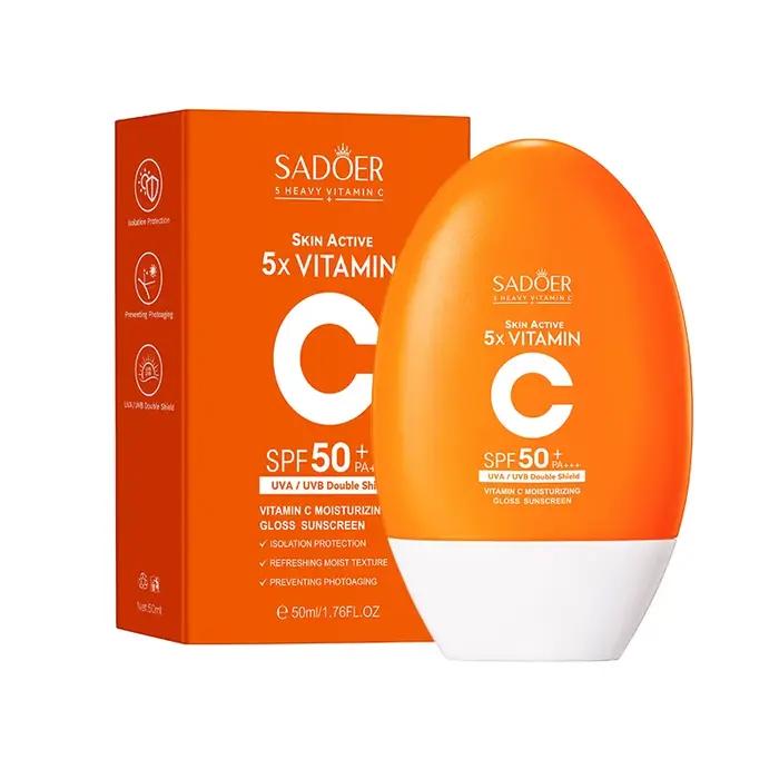 Crème solaire hydratante à la vitamine C SPF50+ PA+++ pour protection UVA UVB large spectre anti photovieillissement peau lumineuse revitalisée jeunesse douce confortable