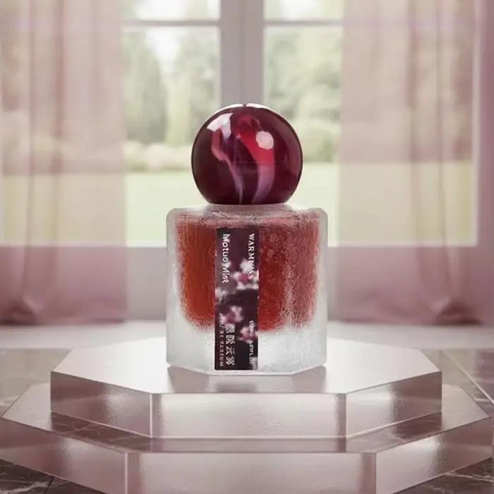 Parfum pour femmes 30ml, parfum longue durée, frais et doux, parfait pour offrir en cadeau à la famille, livré avec boîte.